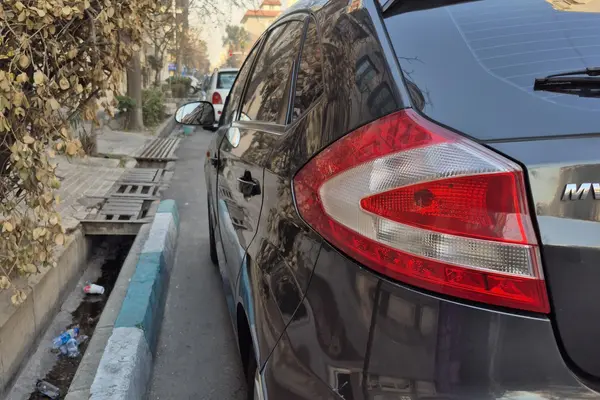 ام وی ام، 315هاچ بک