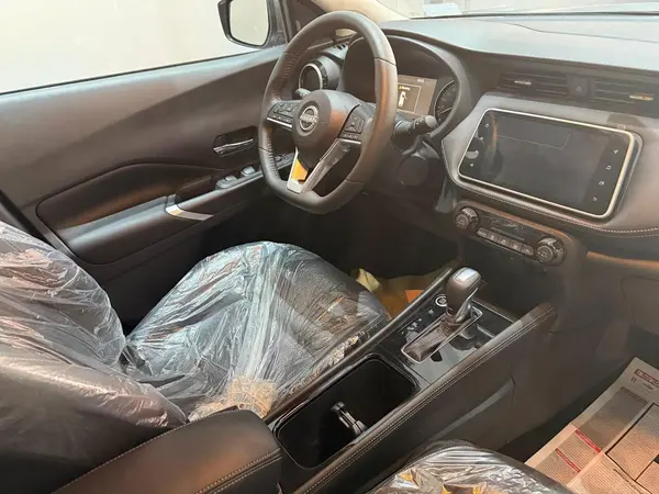 نیسان، کیکس