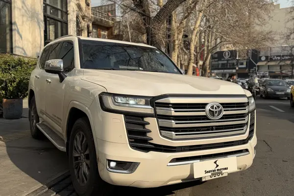 تویوتا، لندکروز چهار در