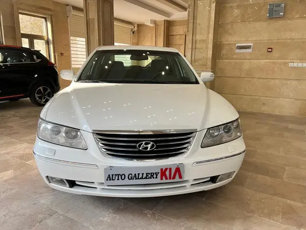 هیوندای، آزرا (گرنجور)