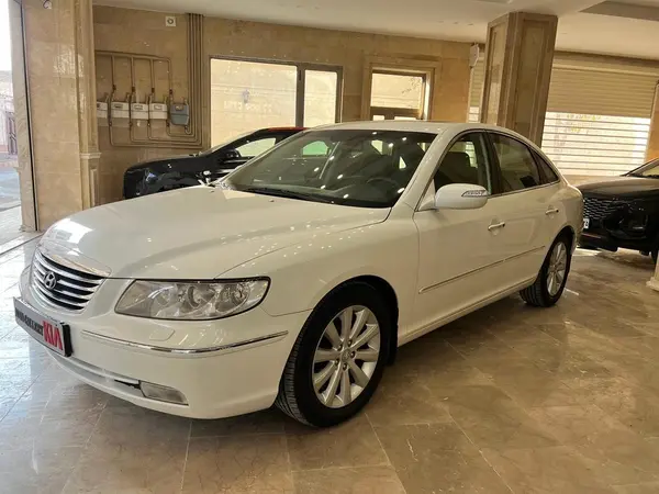 هیوندای، آزرا (گرنجور)