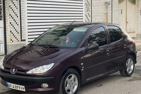 پژو، 206