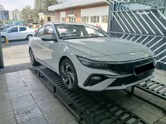 هیوندای، النترا