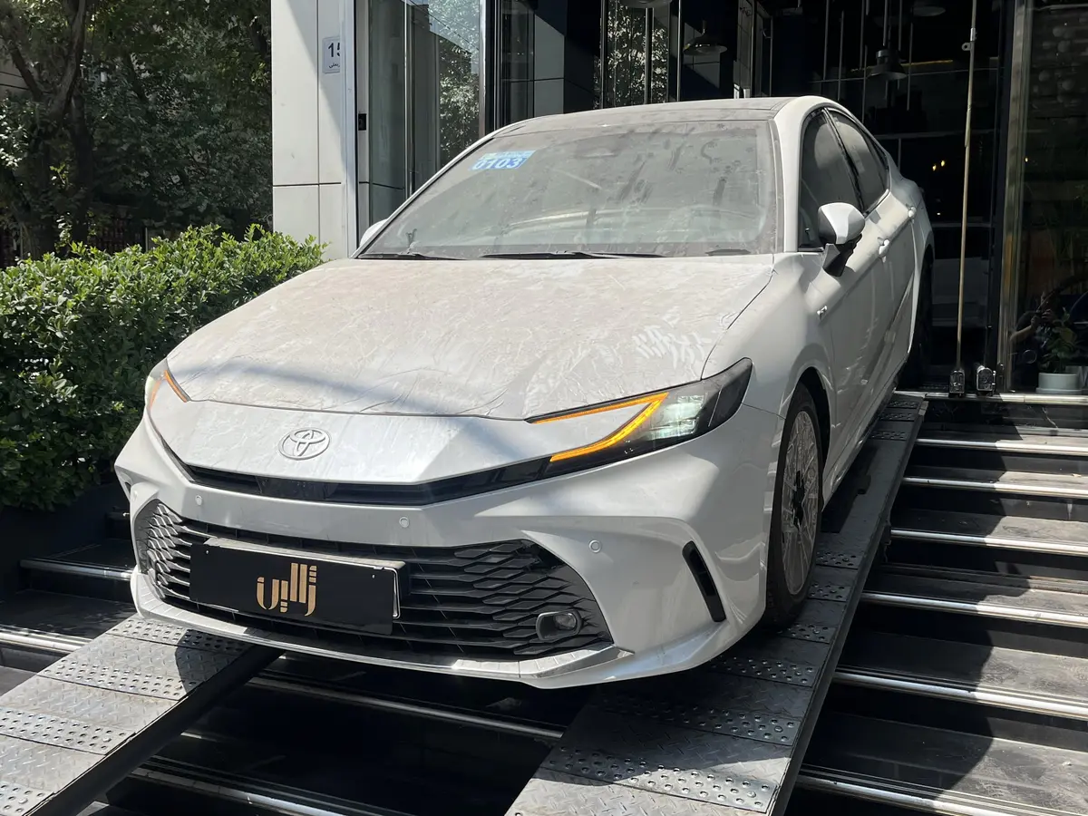 تویوتا  کمری هیبرید