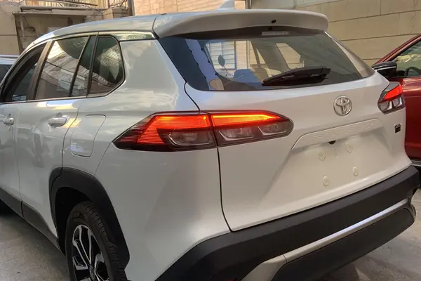 تویوتا، فرانت لندر هیبرید