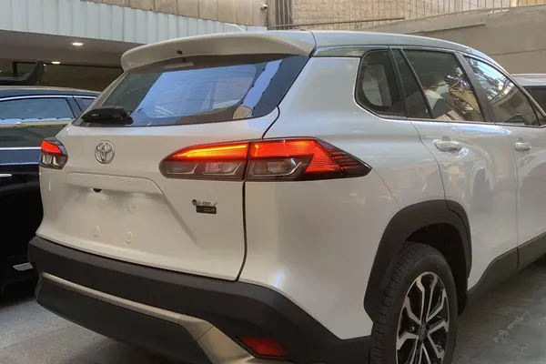 تویوتا، فرانت لندر هیبرید