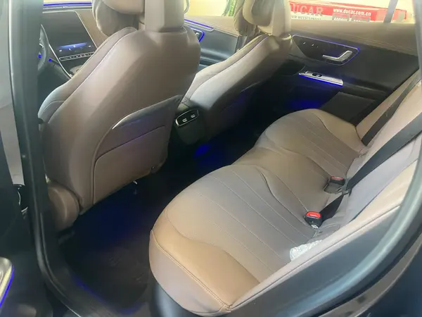 بنز  EQE SUV