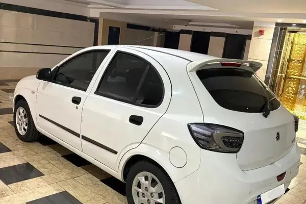 تیبا، هاچ بک