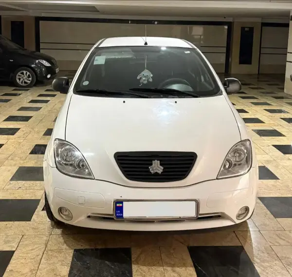 تیبا، هاچ بک