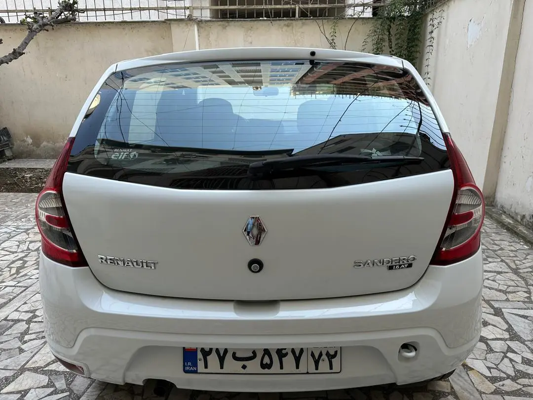 رنو،  ساندرو