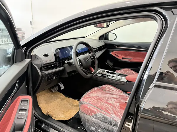 فونیکس، آریزو 6 جی تی (Z6 GT)