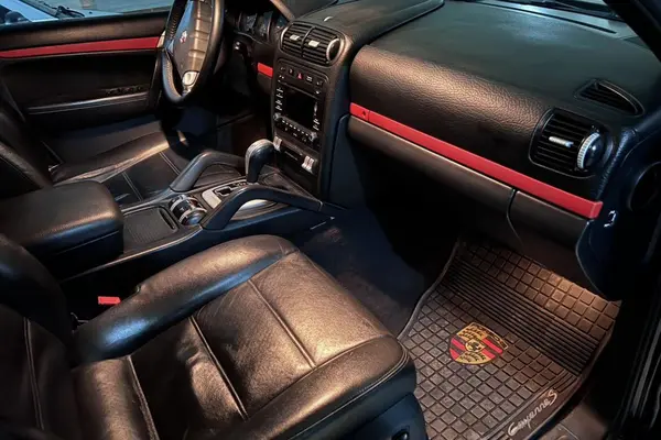 پورشه، کاین