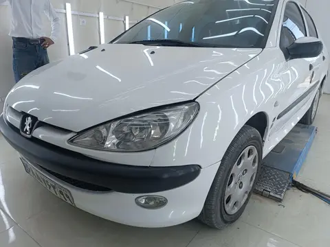 پژو، 206 SD