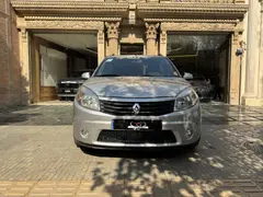 رنو، ساندرو