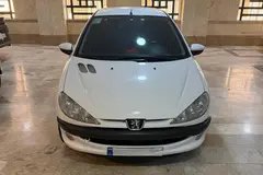 پژو، 206