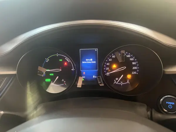 تویوتا  C-HR هیبرید