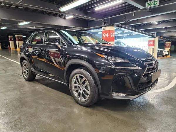 لکسوس، NX هیبرید