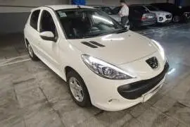 پژو، 207