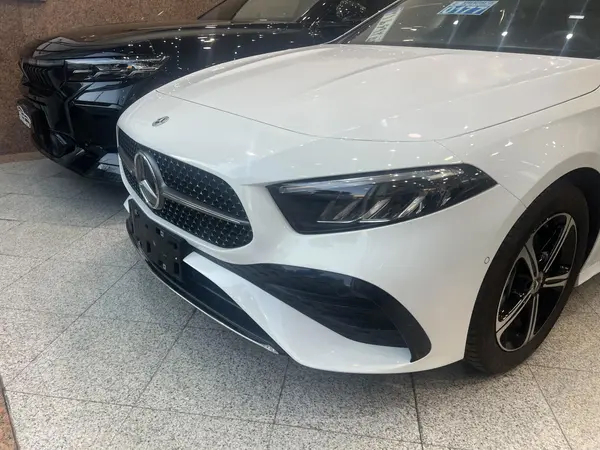 بنز، کلاس A سدان