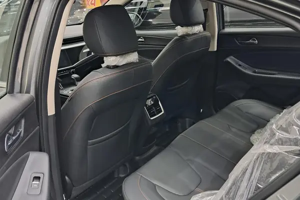 چری، آریزو 5T اسپرت FL