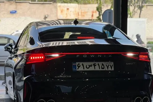 فونیکس، آریزو 8 (Z8)