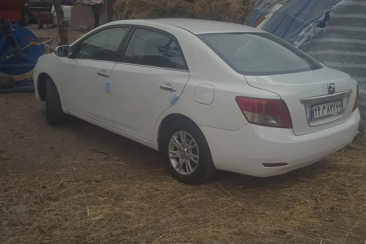 زوتی،  آریو