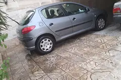 پژو، 206