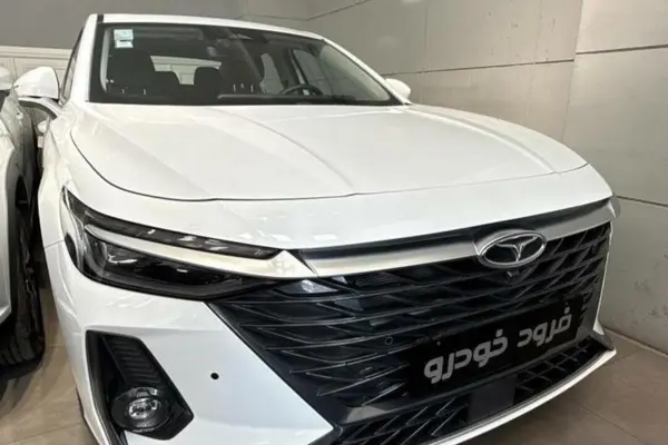 فونیکس، آریزو 8 هیبرید (Z8 PHEV)