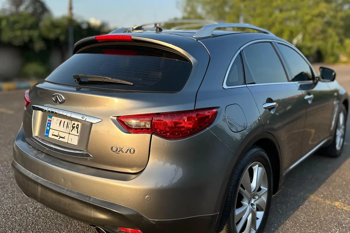 اینفینیتی،  QX70