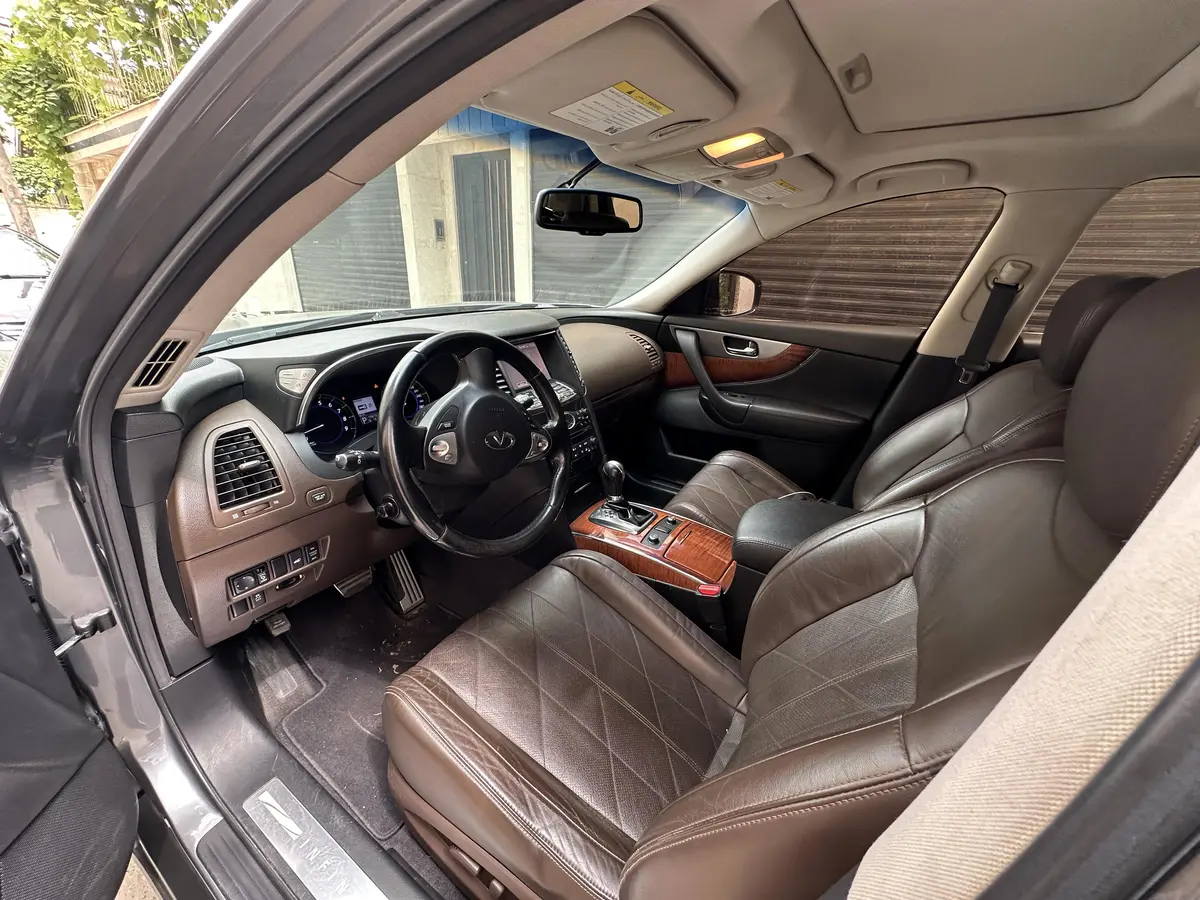 اینفینیتی،  QX70