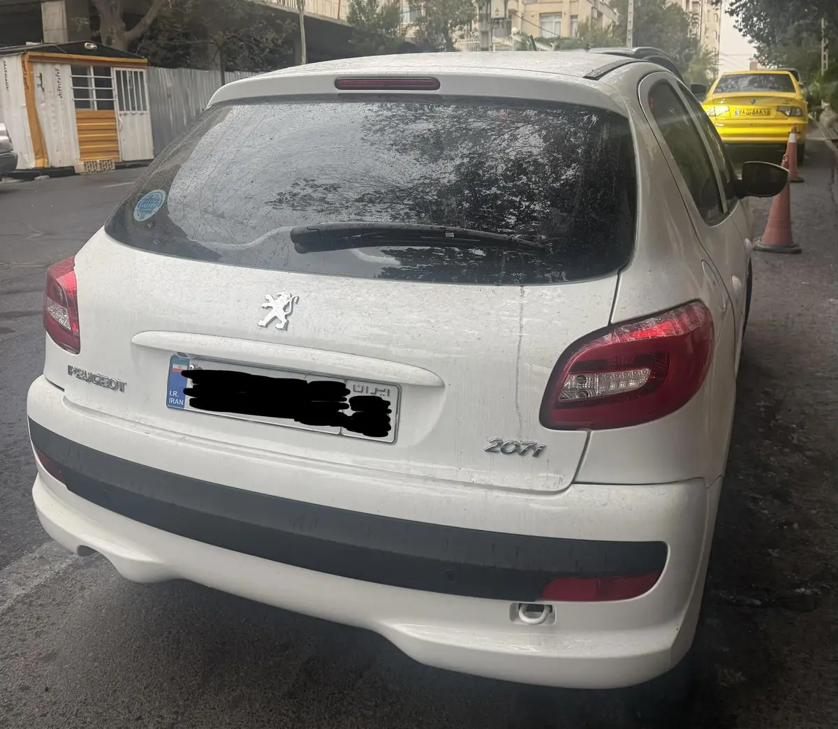پژو،  207