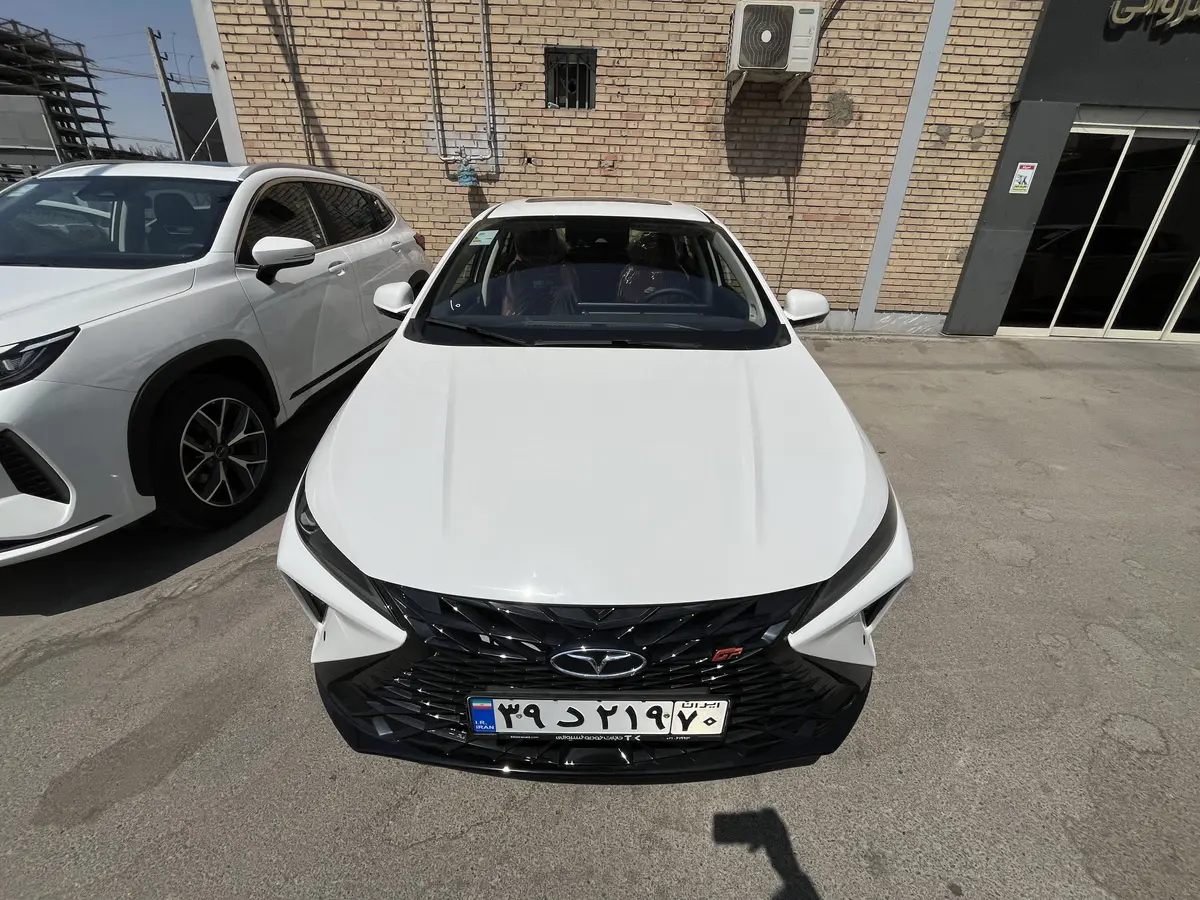 فونیکس،  آریزو 6 جی تی (Z6 GT)