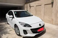 مزدا، 3 نیو صندوق دار