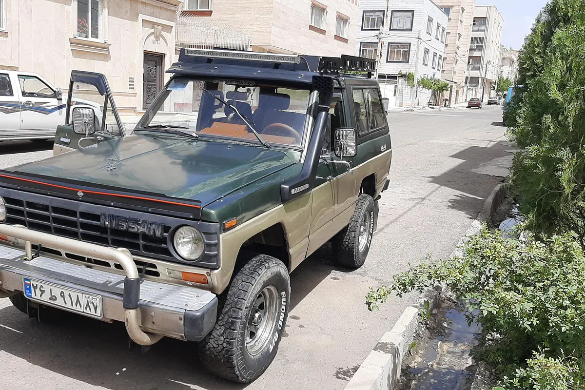 نیسان،  پاترول دو در