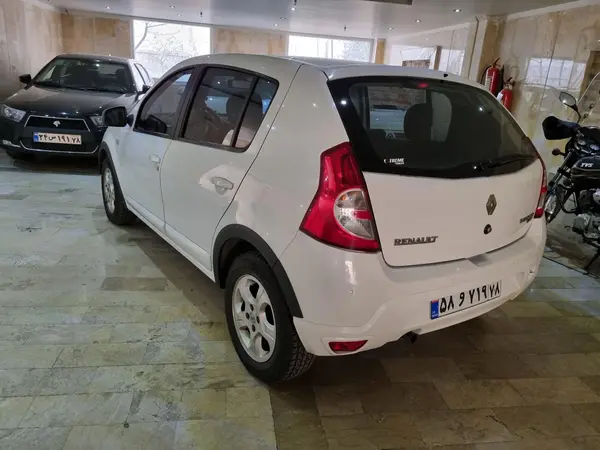 رنو، ساندرو