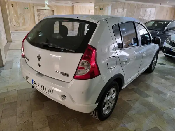 رنو، ساندرو