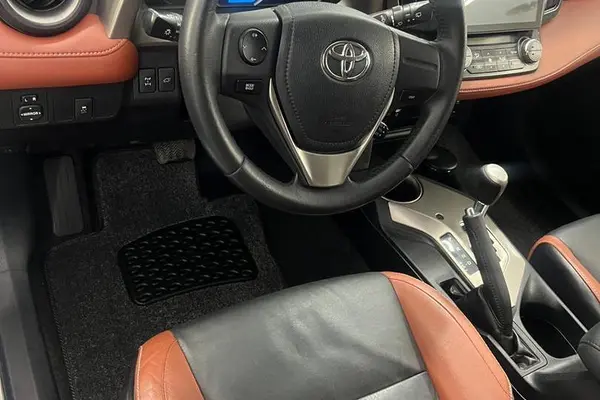 تویوتا، راوفور