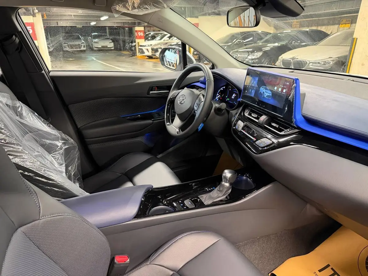 تویوتا،  C-HR هیبرید