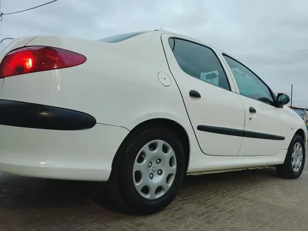پژو  206 SD