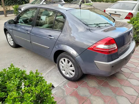 رنو، مگان (مونتاژ)