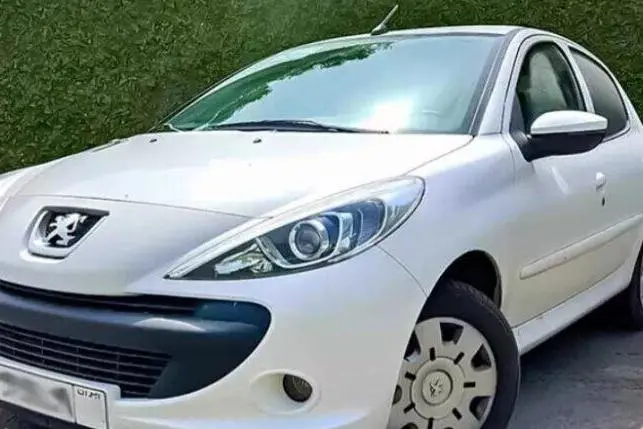 حواله پژو،  207