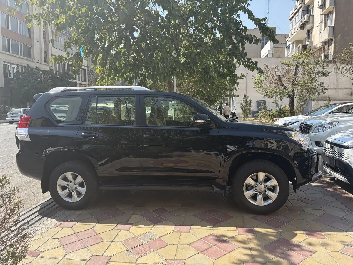 تویوتا،  پرادو  چهار در