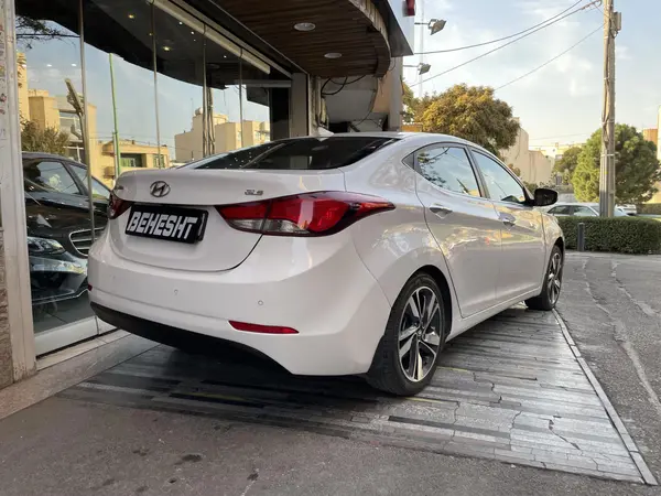 هیوندای، النترا