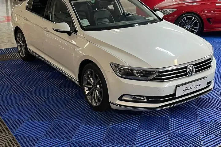 فولکس،  پاسات