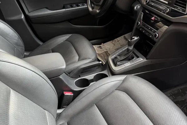 هیوندای، النترا