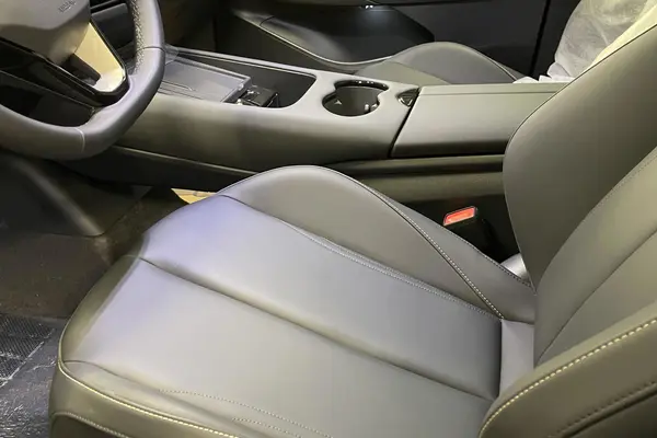 فولکس، آی دی یونیکس