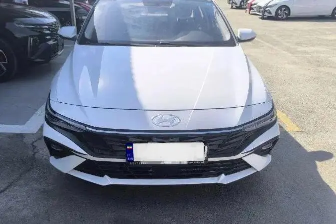 هیوندای،  النترا