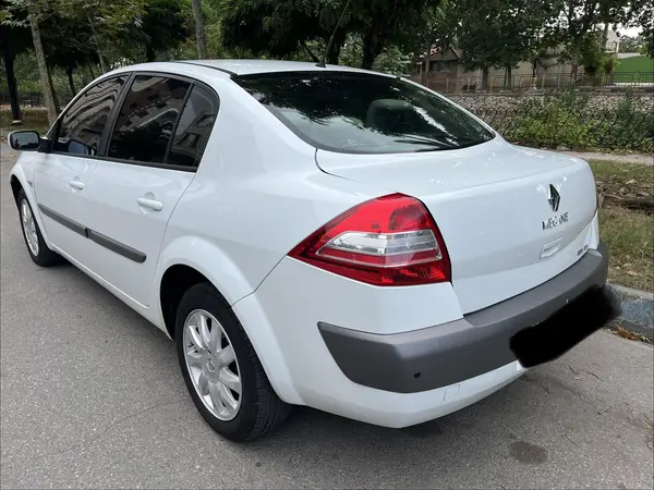 رنو  مگان (مونتاژ)