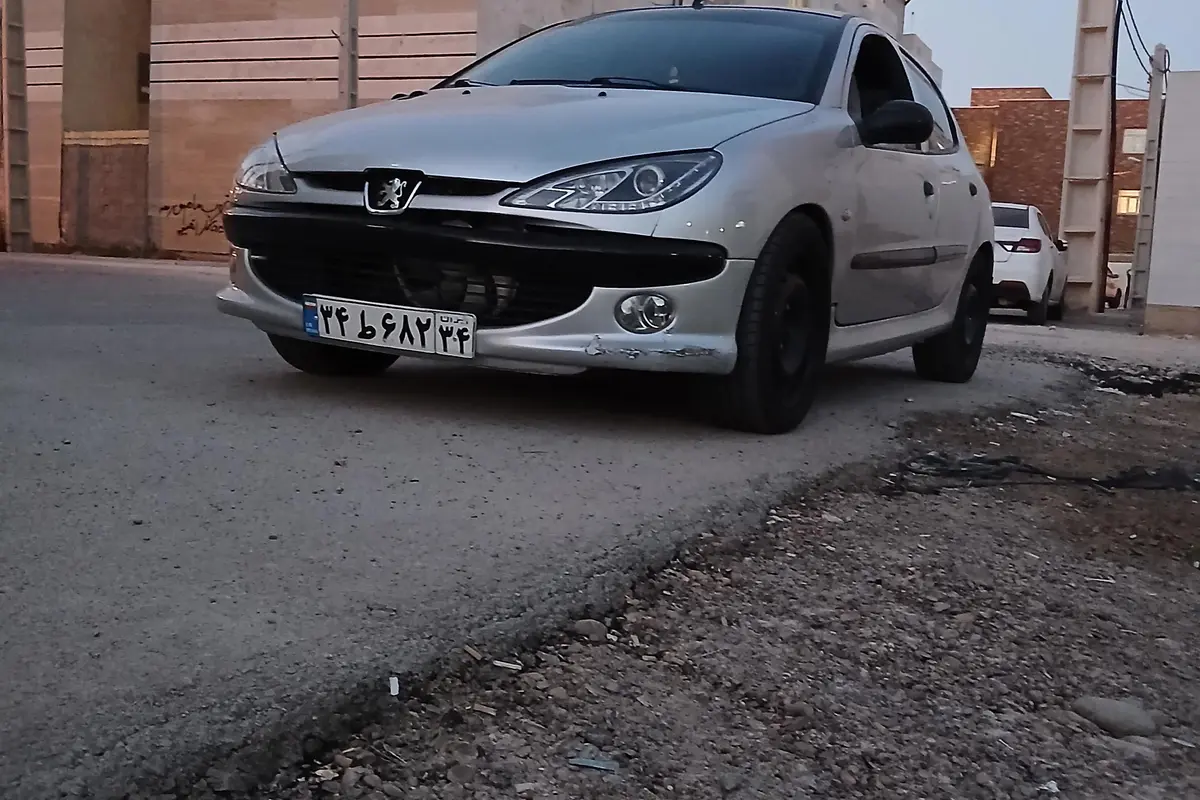 پژو،  206