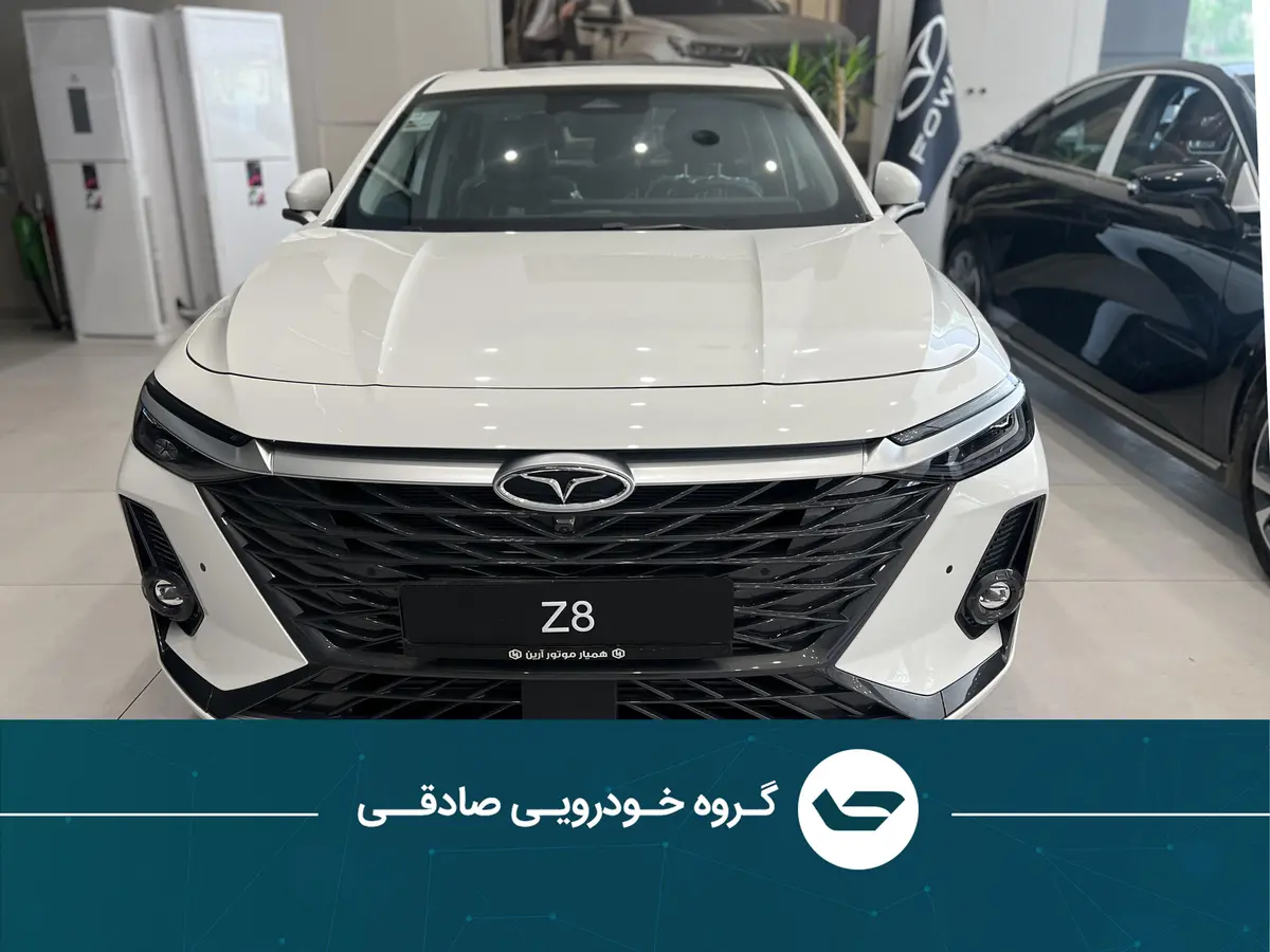فونیکس،  آریزو 8 (Z8)